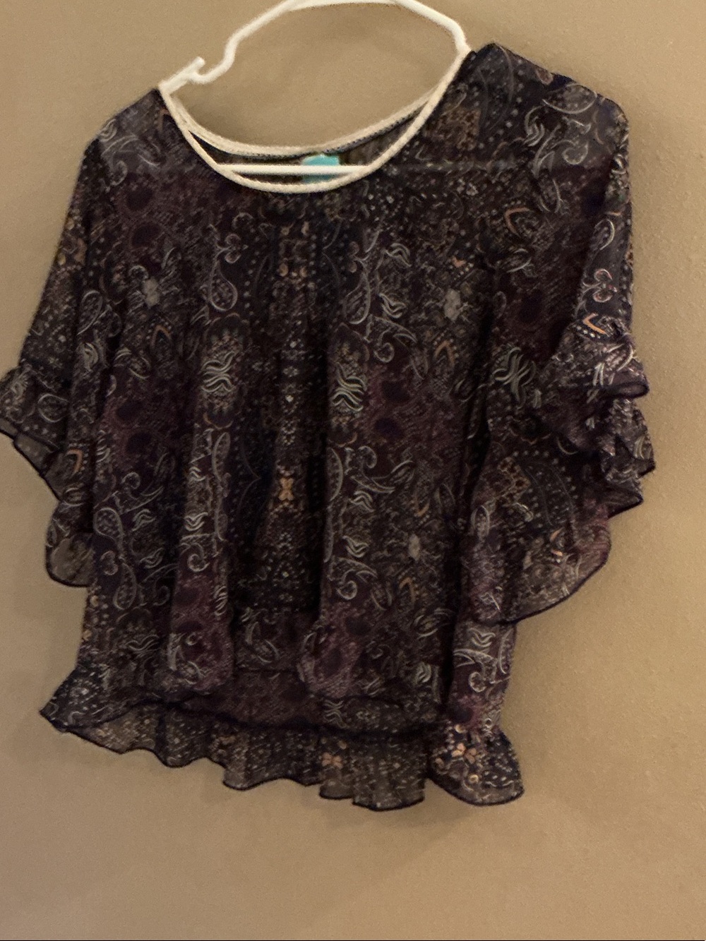 Women's Sheer Paisley Flutter-Sleeve Blouse - Black/Purple